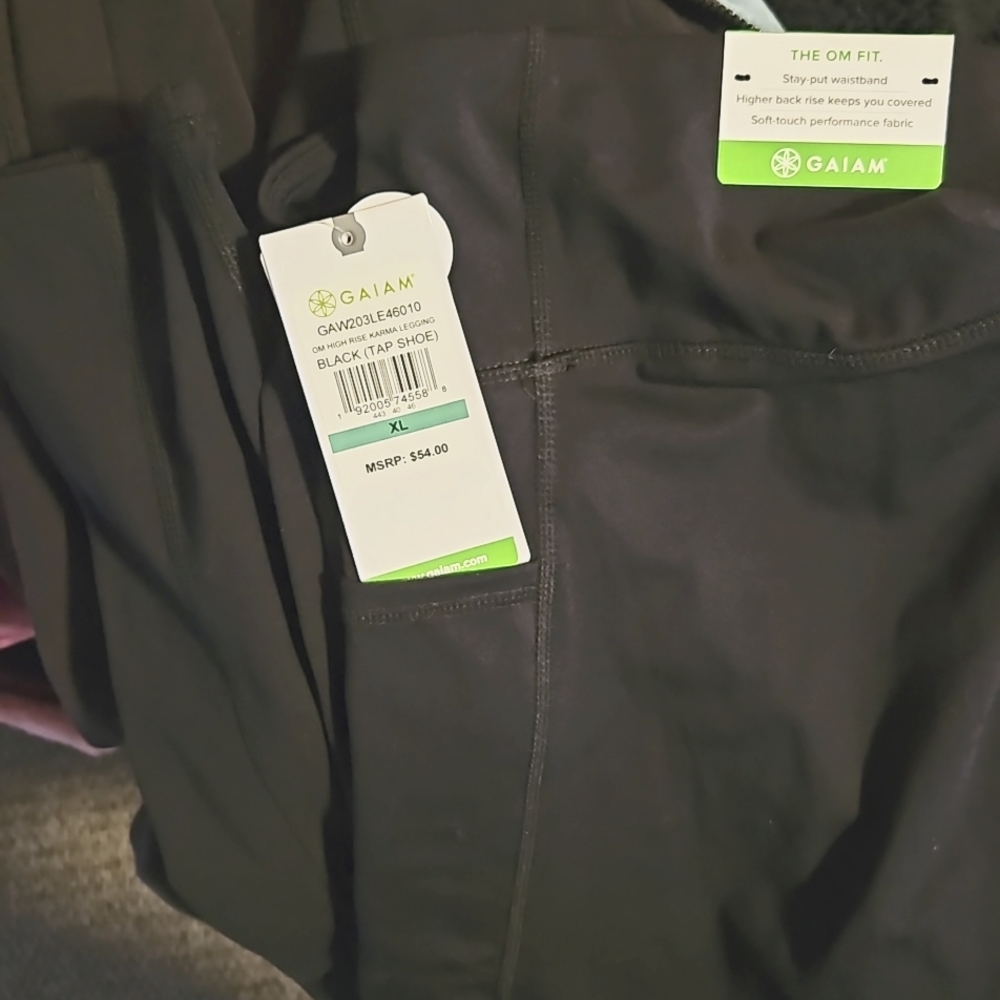 Black Gaiam high rise XL leggings